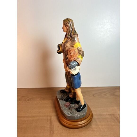 Vanmark Red Hats Of Courage Safe From Harm Woman Firefighter FM88657 1/0731 - Picture 3 of 9